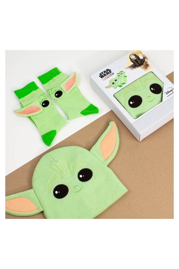 Star Wars Mandalorian Grogu Beanie And Socks Gift Set