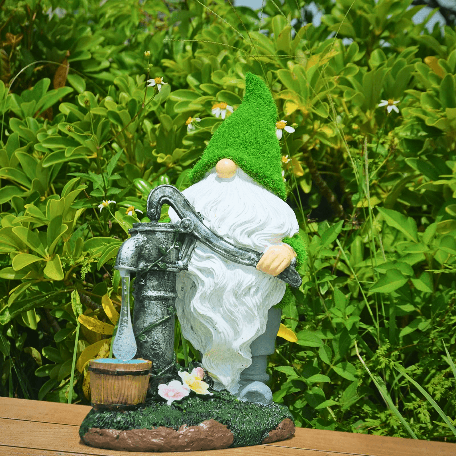 Nurforta Solar Powered Outdoor Gnome Statues, LED Lights Decorative