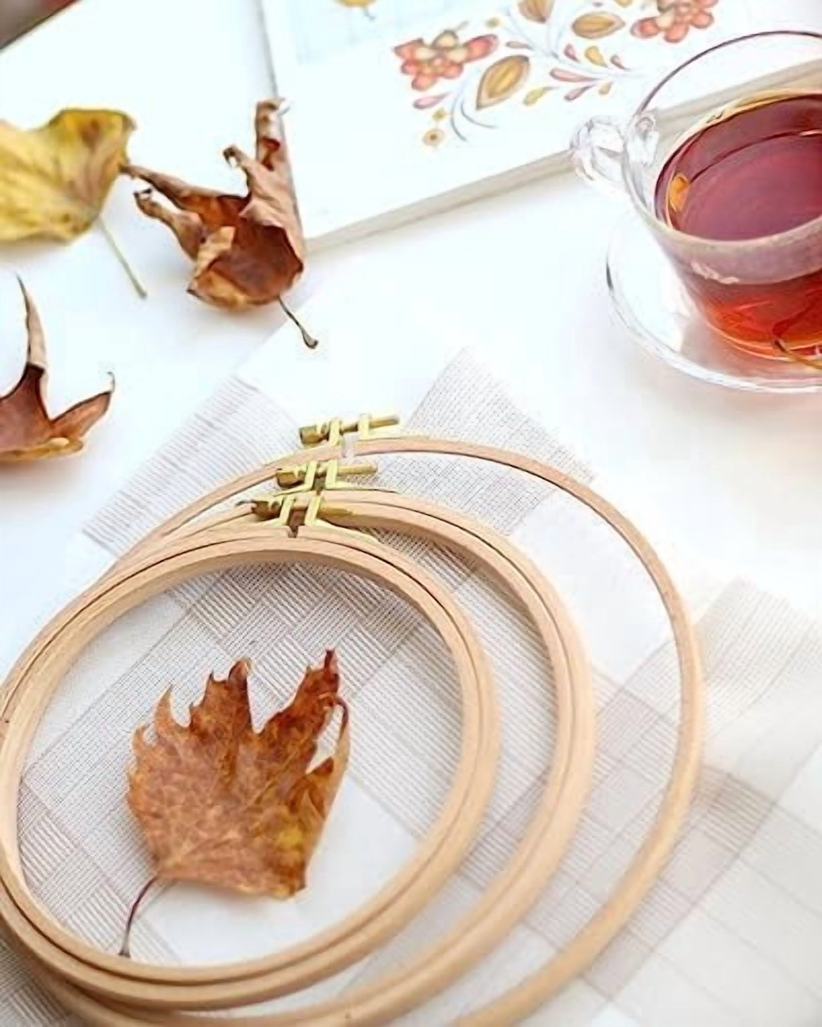 Nurge Embroidery Hoops Set, 3 Pieces 4, 5 and 6 Inch Beech Wood Round Cross Stitch Hoops for Embroidery and Sewing