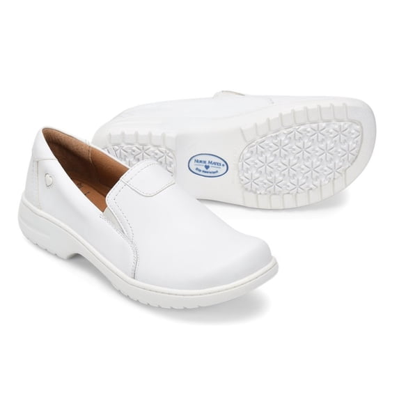 Nurse Mates Women's Meredith Slip Resistant Slip-On Size 6.5(W)