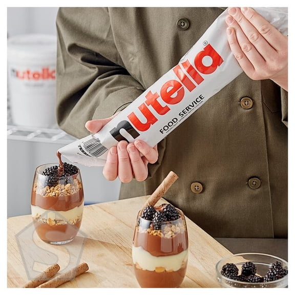 Nutella Hazelnut Spread 2.2 lb. Piping Bag - 6/Case