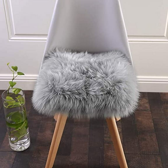 Nvzi Grey Faux Fur Sheepskin Chair Cover Seat Cushion Pad Super Soft Area Rugs for Living Bedroom Sofa (1.6ft x 1.6ft)