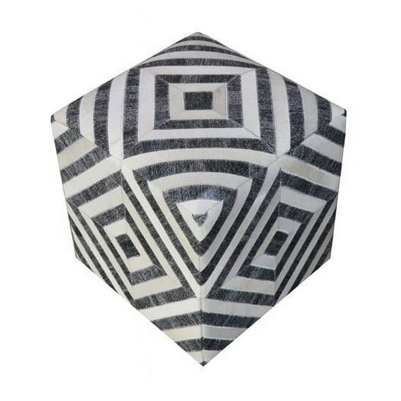 Nyla Pouf