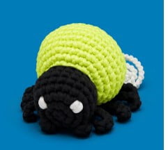 The Woobles Beginner Crochet Amigurumi Kit – Nyx The Spider, Learn to Crochet Halloween Craft Kit for Adults and Kids