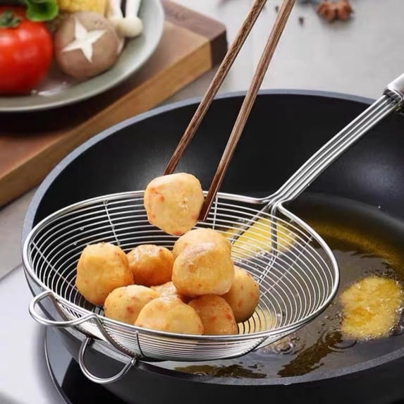 OCCOA Solid Stainless Steel Spider Strainer Skimmer Ladle for Cooking and Frying, Kitchen Utensils Wire Strainer Pasta Spoon,M