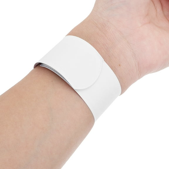 OFFIGAM 24 Pack White Unfinished PVC Slap Bands for Kids, Graffiti Wristbands, Fun Party Favors and Craft Accessories