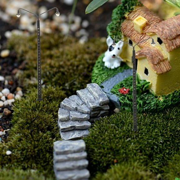 OFFIGAM 2pcs Mini Street Lamp Railroad Light Model with Warm Yellow Glow for Crafts, Model Trains, and Small House Decorations