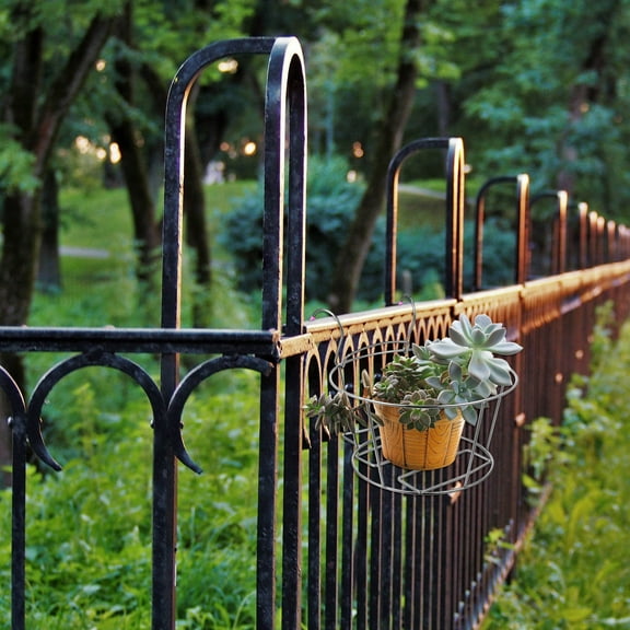 OFFIGAM Indoor Metal Flower Shelf Hanging Flower Pot - 1 Piece Garden Plant Holder for Home Decor