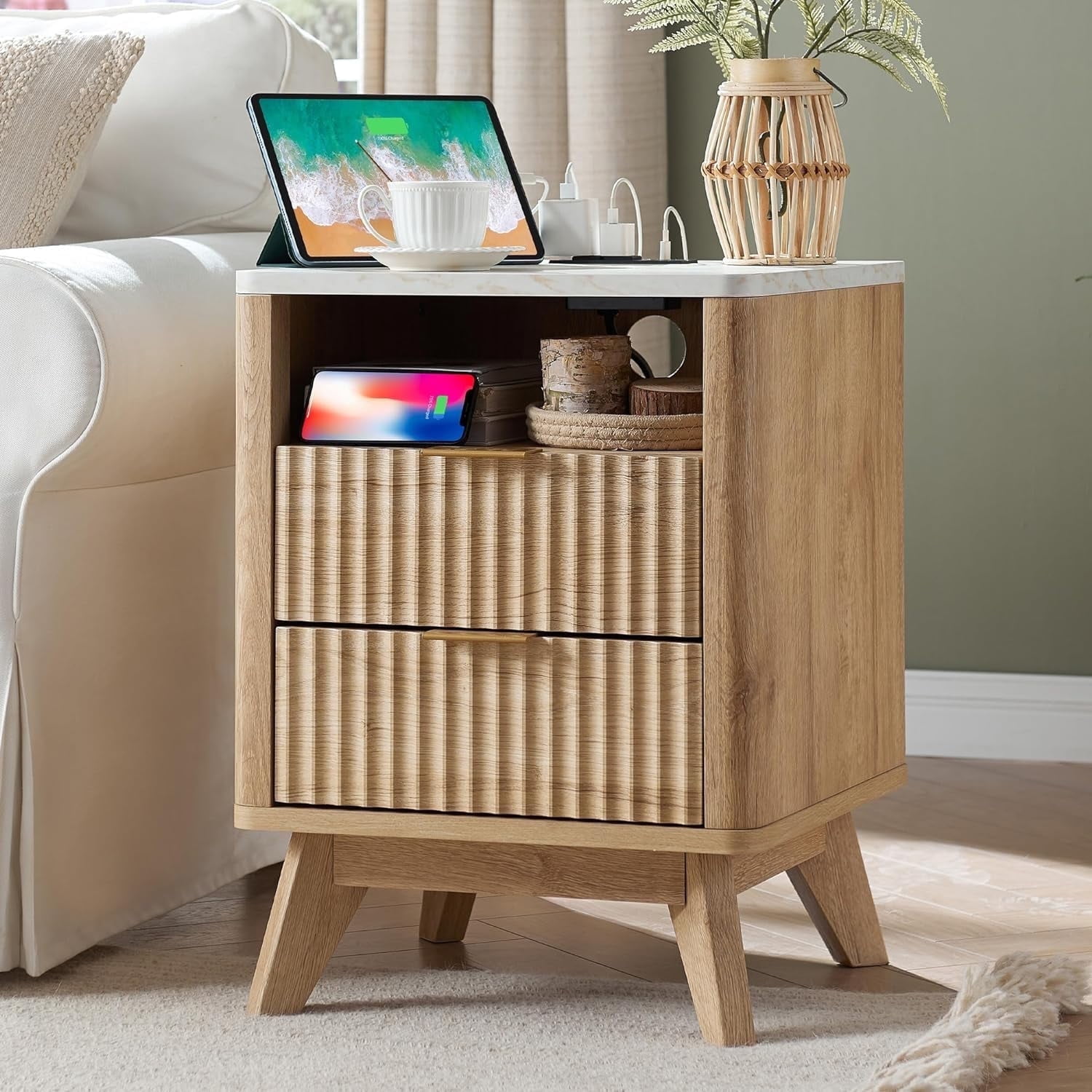 OKD Mid-Century Modern Nightstand with Charging Station, Wood End Table Side Table for Living Room, Fluted Panel, Natural Oak