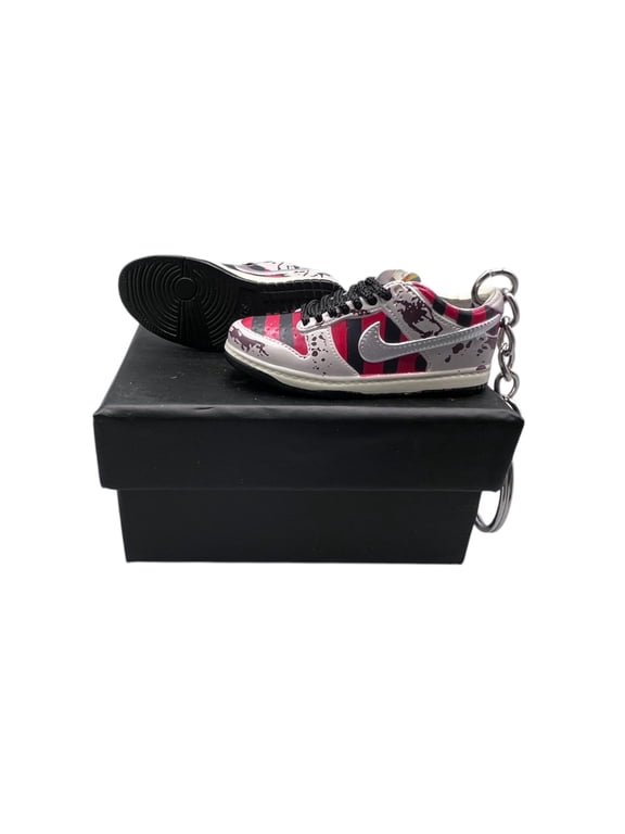 OLB- SB DUNK Freddy Keyring 3D Sneaker Shoe Key Chain-Single Shoe With Box