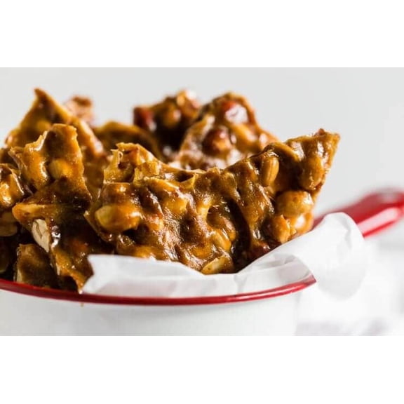 OLD FASHION PEANUT BRITTLE