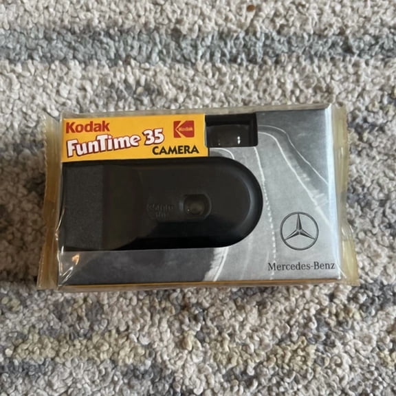 OLIVE- 1995 Original Mercedes Benz Kodak Funtime 35 Disposable Camera Sealed Brand New