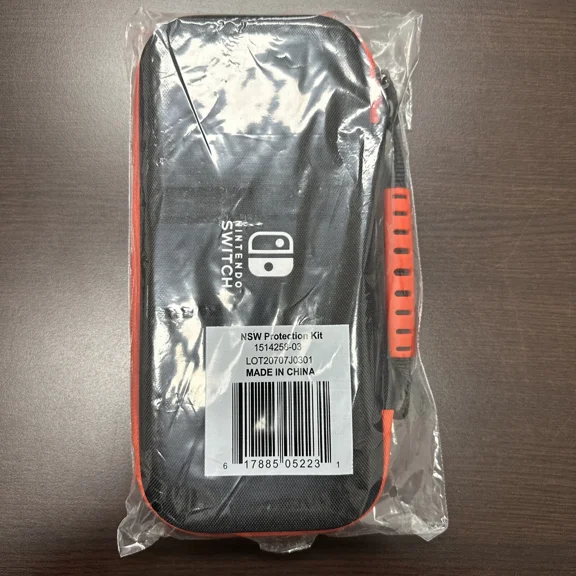 OLIVE- Brand New- Nintendo Switch Protection Kit - Black