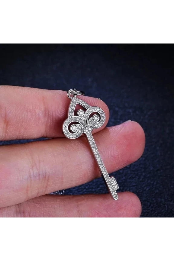 Women's Key Pendant Chain 14k White Gold Plated 2Ct Round Cut Moissanite