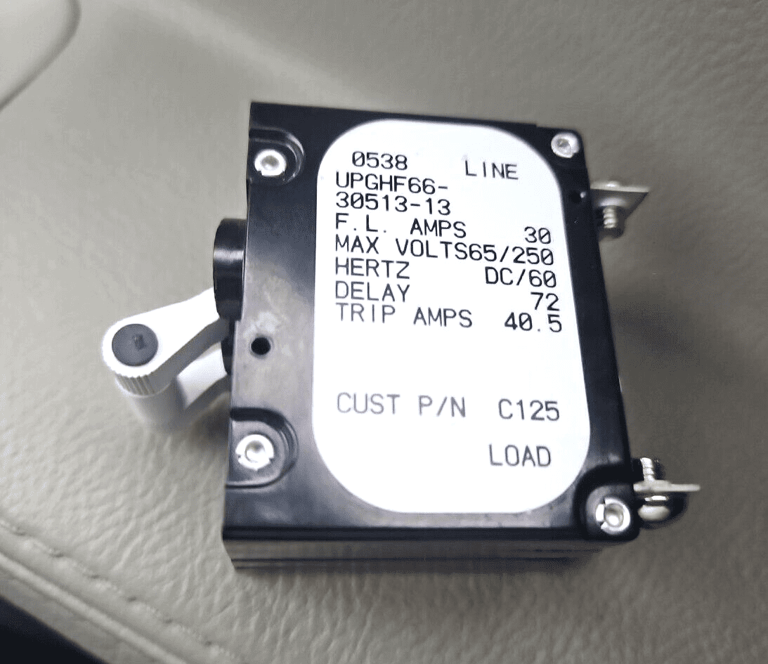 中古】 Circuit Party 6 Airpax Circuit Breakers in Breakers