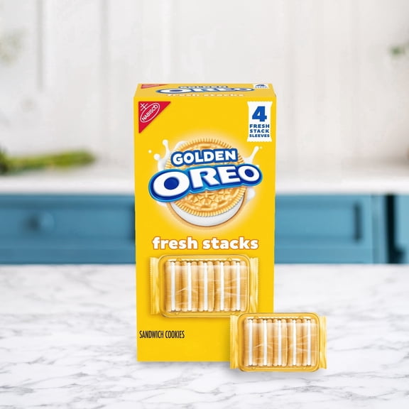 OREO Fresh Stacks Golden Sandwich Cookies, Travel Snacks, 8.05 oz (4 Multi Snack Packs)
