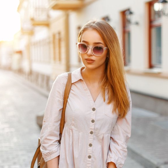 OUNONA 100Pcs Plastic Flat Buttons Golden Color for Coat Buttons and Clothing Repair