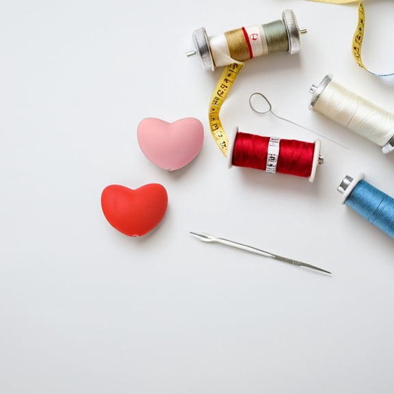 OUNONA 12pcs Cute Heart Knitting Needle Stoppers Silicone Stitch Protectors Caps Crochet Needles Knitting Accessories DIY Crafting Supplies