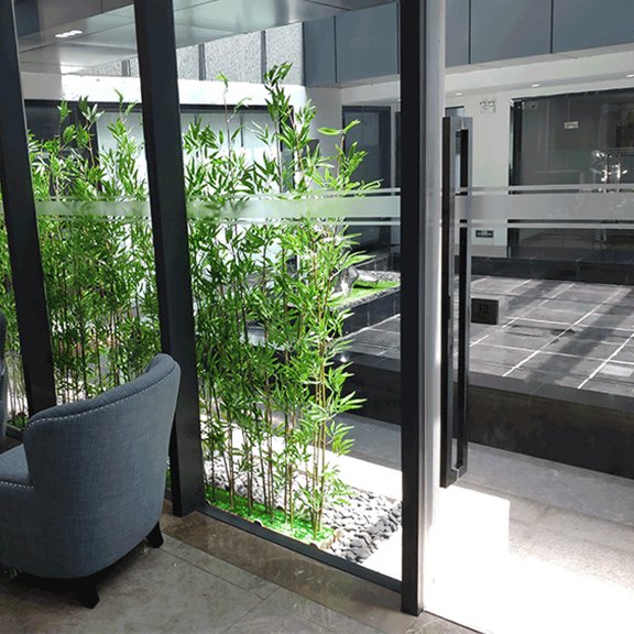 OUNONA 50pcs Bamboo Decor Simulated Bamboo Leaves Decoration Light Green Plastic For Office Restaurant