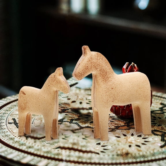 OUNONA Beige Horse Statue for Decor Simple Artistic Design Unique and Creative Novel Exquisite Shape Plastic 2Pcs