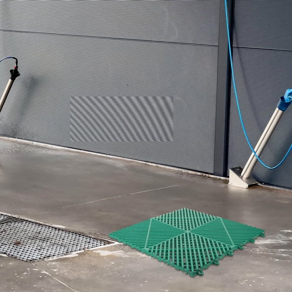OUNONA Garage Floor Tiles PP Green Interlocking Design Easy Maintenance Rapid Water Removal 4Pcs