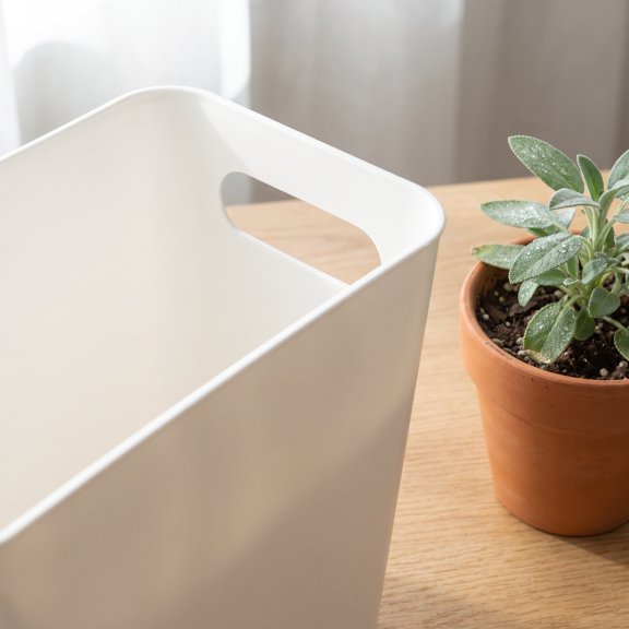 OUNONA Kitchen Cabinet Waste Bin Replacement White Plastic Insert with Sturdy Sidewall Design