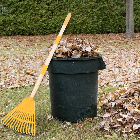 OUNONA Lightweight Portable Yard Rake with Collapsible Handle for Easy Storage and Use
