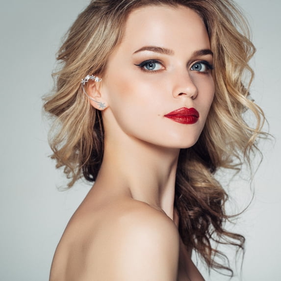 OUNONA Snowflake Ear Clip-On Earrings for Women, Sparkling Holiday Jewelry Accessory, Non-Pierced Ear Wrap