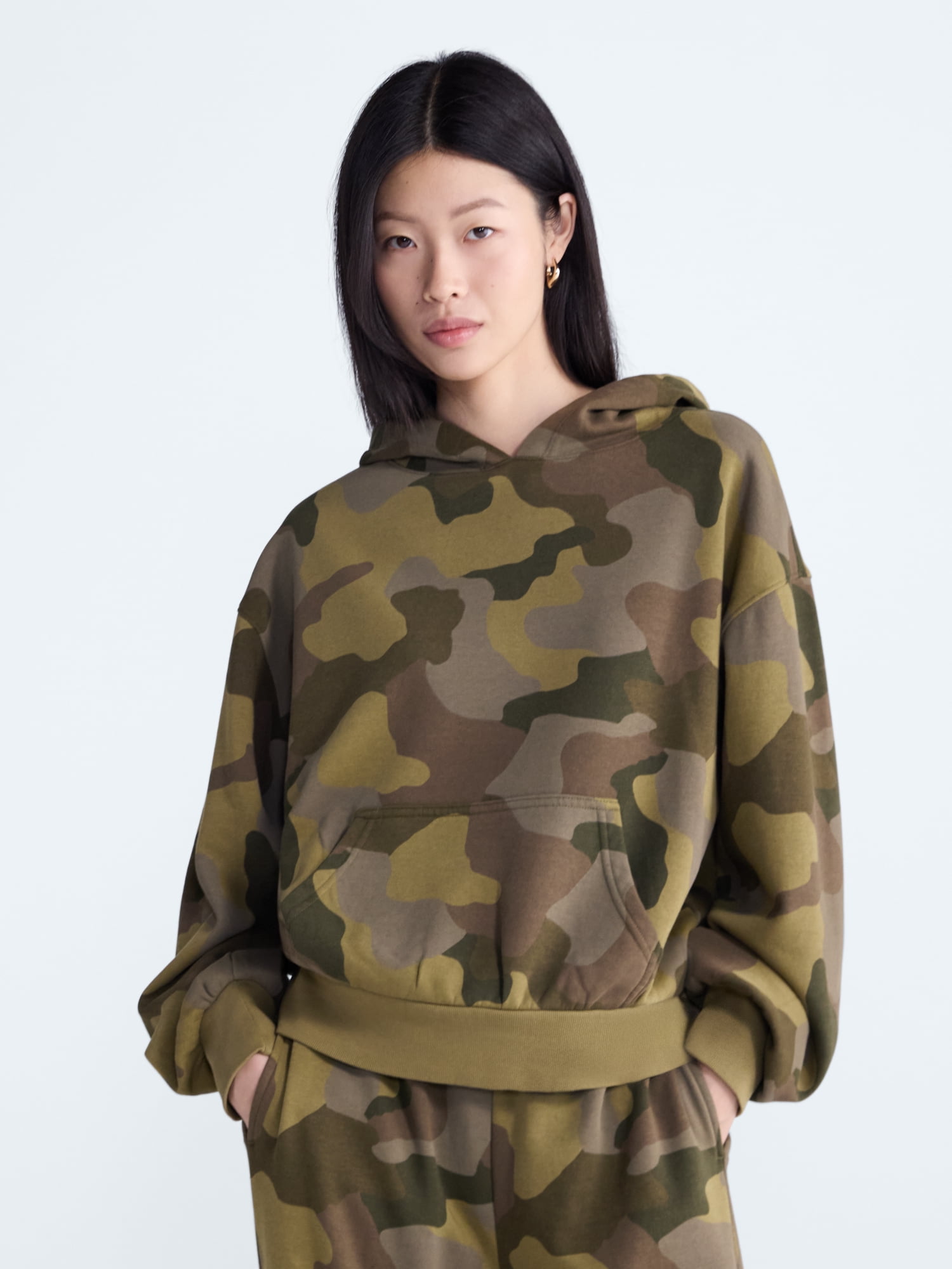 Scoop Women’s and Women’s Plus Oversized Cropped Hoodie, Sizes XS-4X