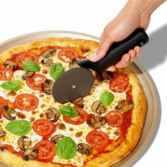 Good Grips 11301100 Pizza Wheel, Non-Slip Grip Handle, Dishwasher Safe