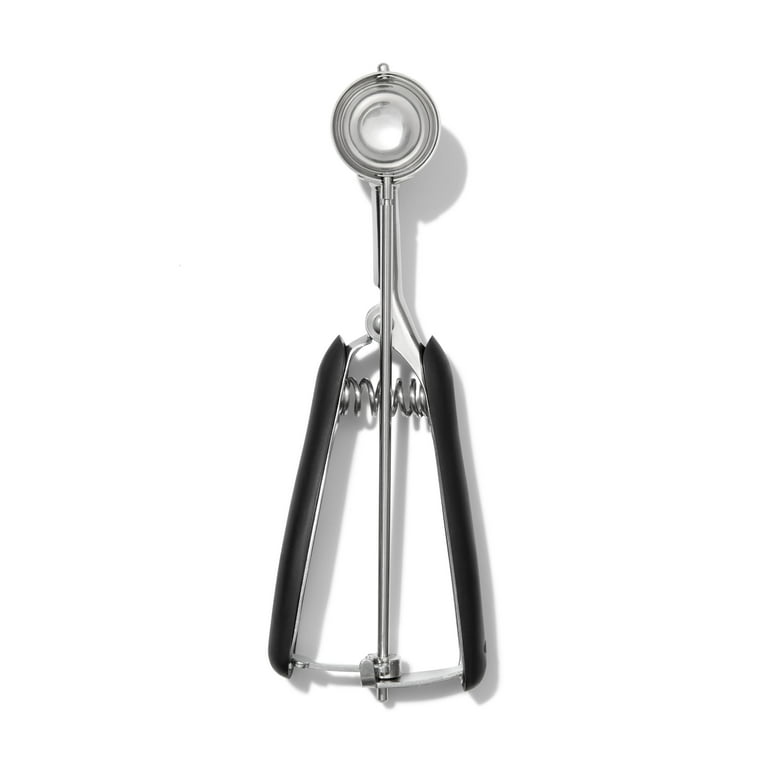 https://i5.walmartimages.com/seo/OXO-Softworks-Medium-Stainless-Steel-Cookie-Scoop-1-5-tbs_336133a6-66c1-40bb-846a-b10f72aa33c4.f6e065394ab77bfb6e4a7c8fc8e43e82.jpeg?odnHeight=768&odnWidth=768&odnBg=FFFFFF