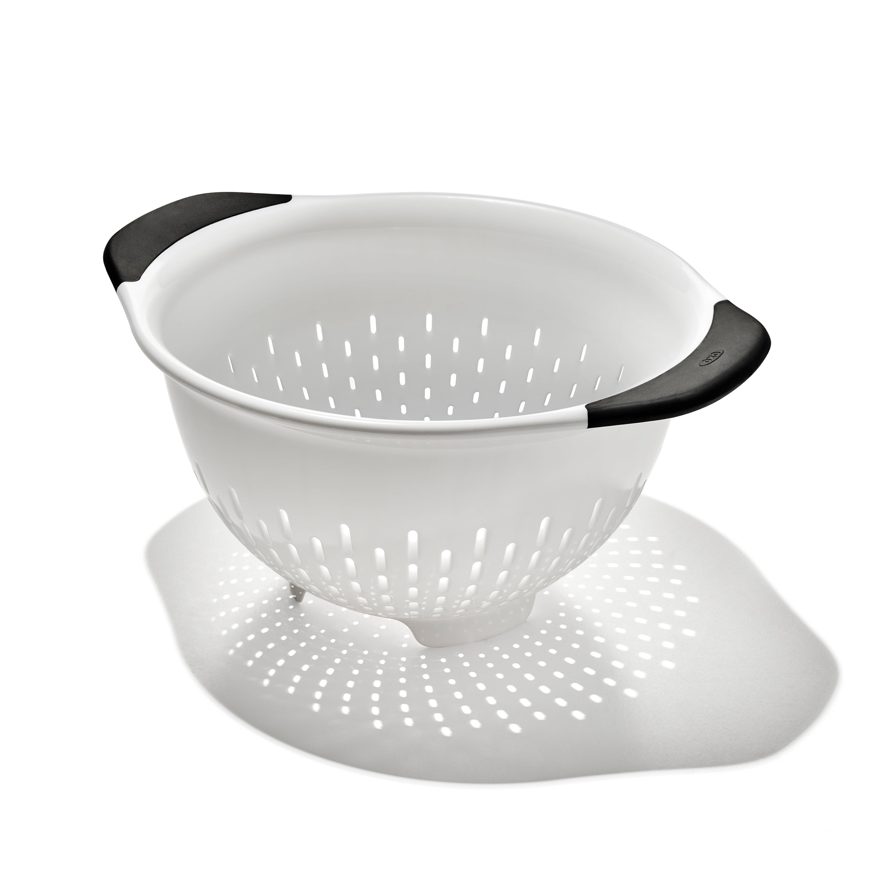 OXO Softworks 3 qt./2.8 L Plastic Colander, White - Walmart.com