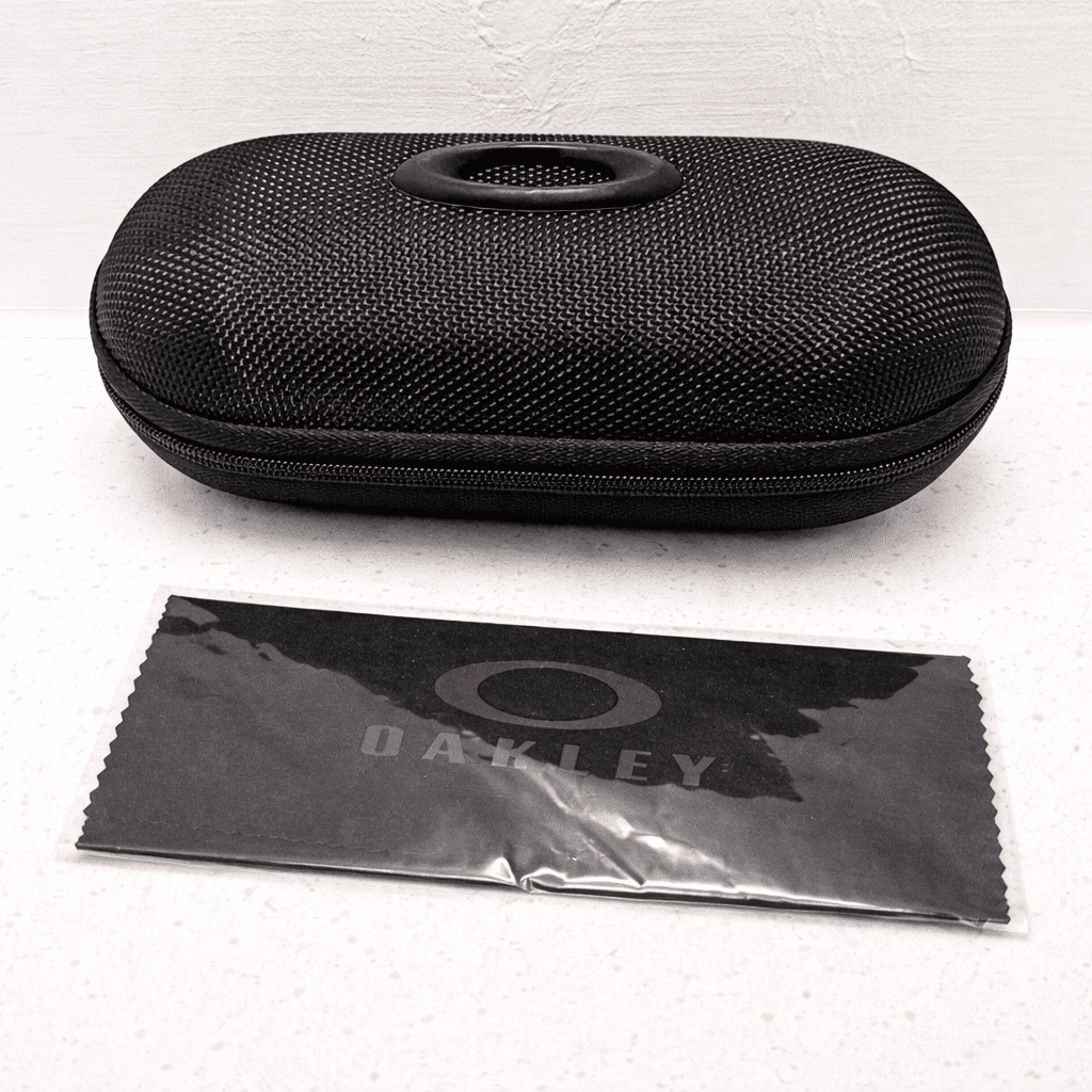 Oakley Case Sunglasses Case Eyeglasses Zipper Case for  display picture 3