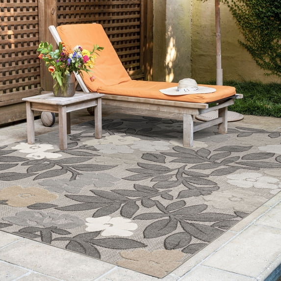 Oasis Modern Floral Beige and Cream Polypropylene Indoor Outdoor Area Rug, 7'x9' Rectangle