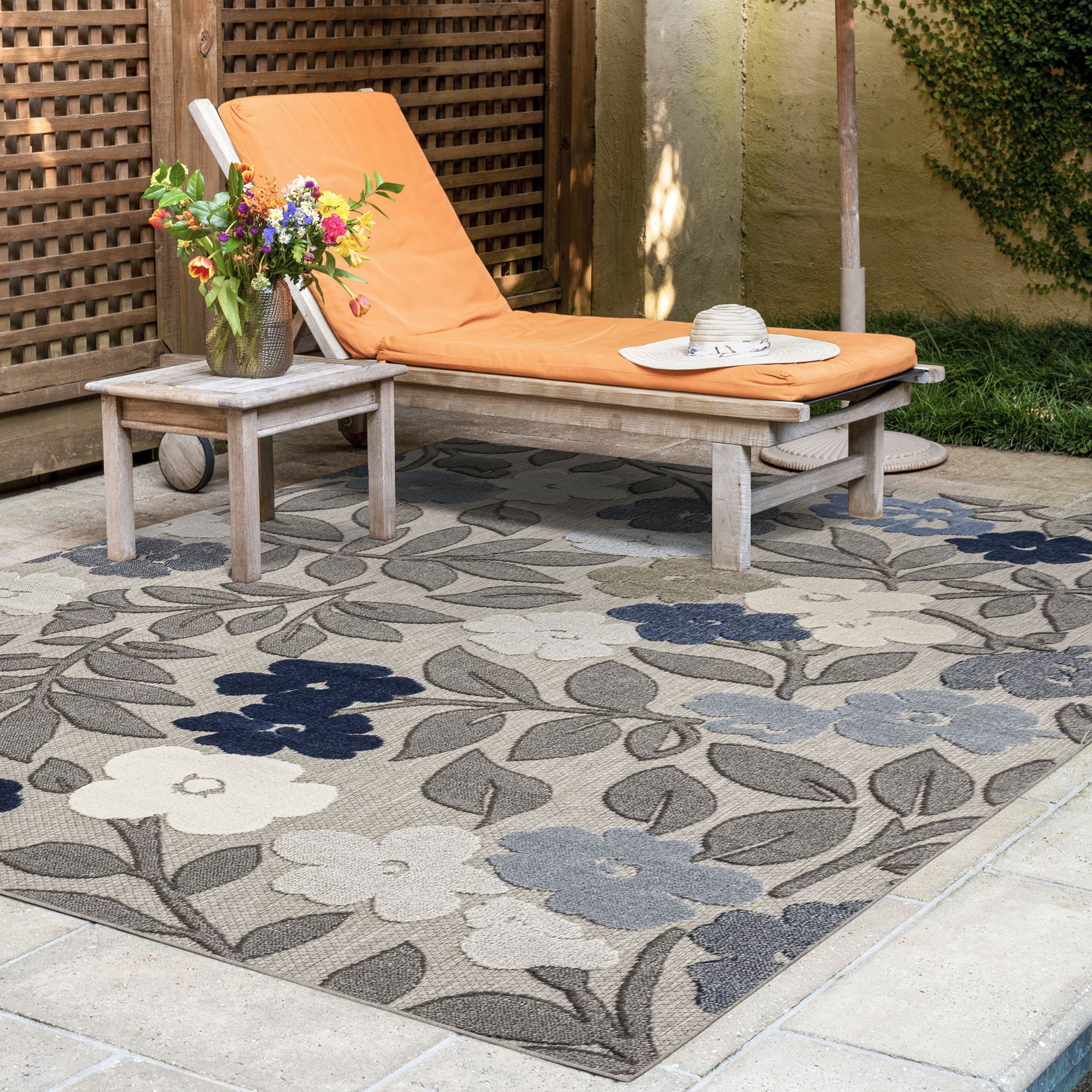 Oasis Modern Blue and Gray Indoor Outdoor Area Rug, 6.7' x 9'
