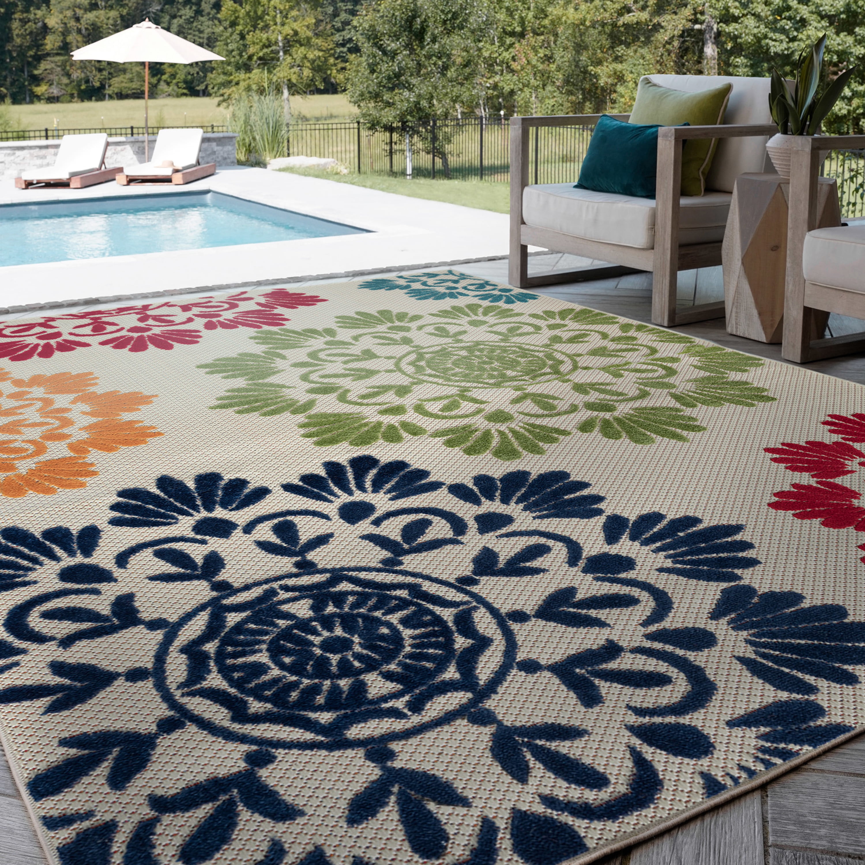 Oasis Modern Floral Multicolor Polypropylene Indoor Outdoor Area Rug, 7'x9' Rectangle