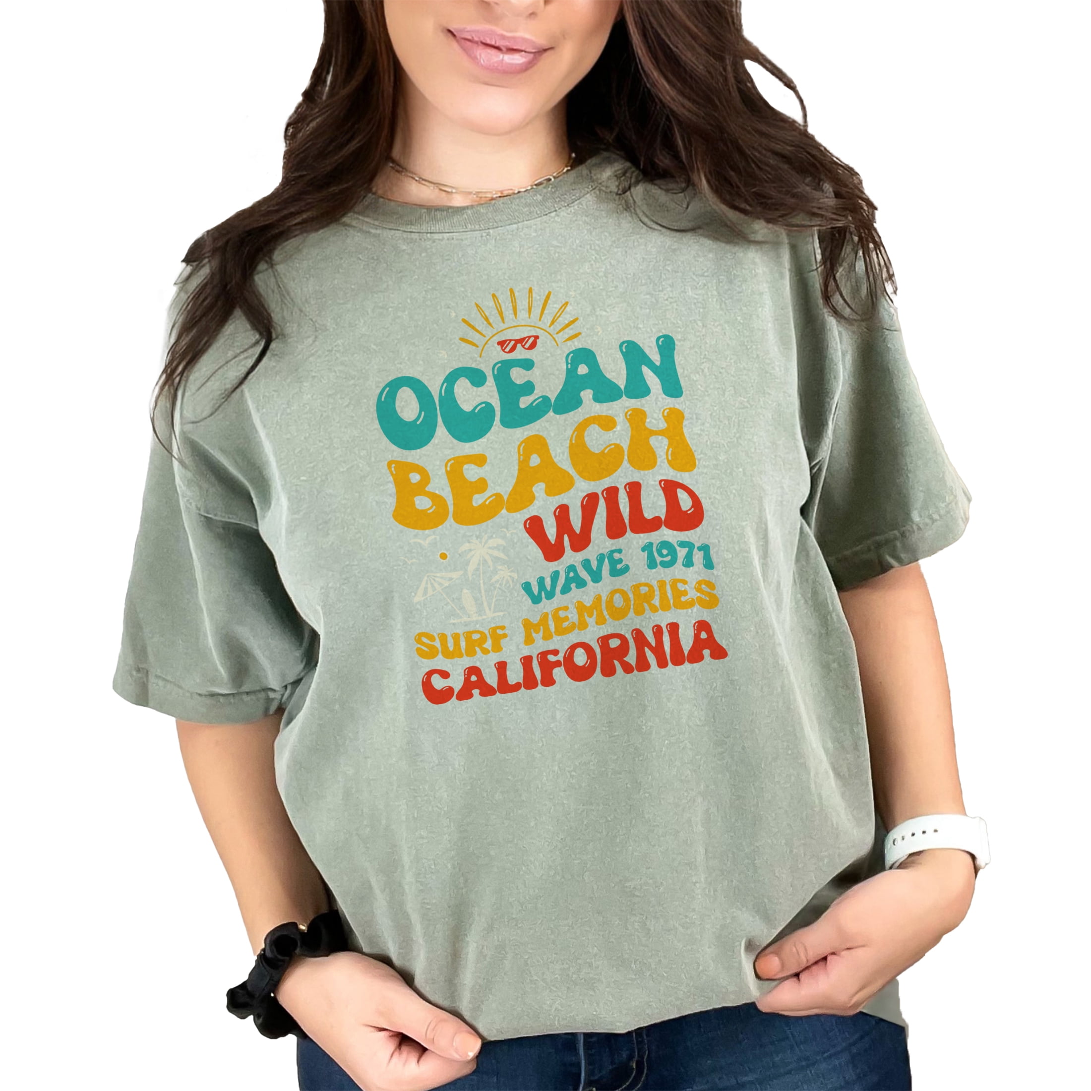 Ocean Beach Wild Wave 1971 Surf Memories California, Retro Quote, Groovy Retro Wavy Text, Moss Comfort Colors T-Shirt, 3XL