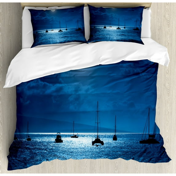 Ocean Duvet Cover Set, Dramatic Photo of a Nighttime Sky Full Moon over a Calm Ocean Scene in Maui Hawaii, Decorative 3 Piece Bedding Set with 2 Pillow Shams, Calking Size, Navy White, by Ambesonne