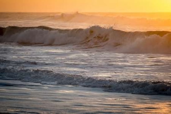 Ocean Sunrise I Canvas Art - Beth Wold (24 x 36)
