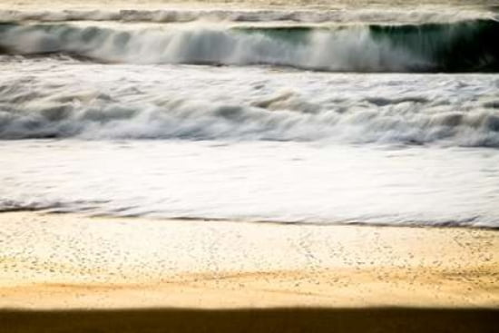 Ocean Sunrise VI Canvas Art - Beth Wold (24 x 36)