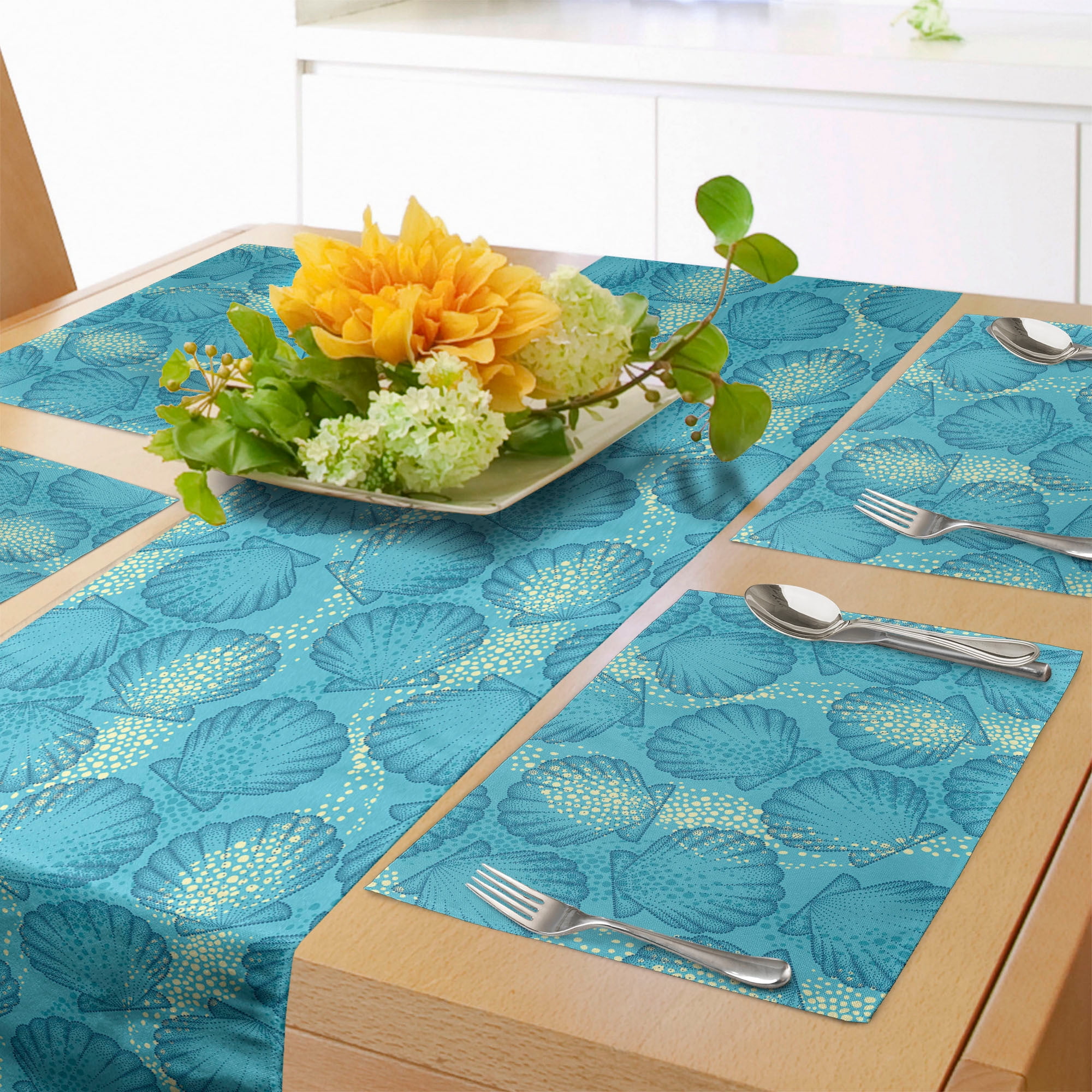 Ocean Table Runner & Placemats, Marine Aquatic Theme Scallop Sea Shells