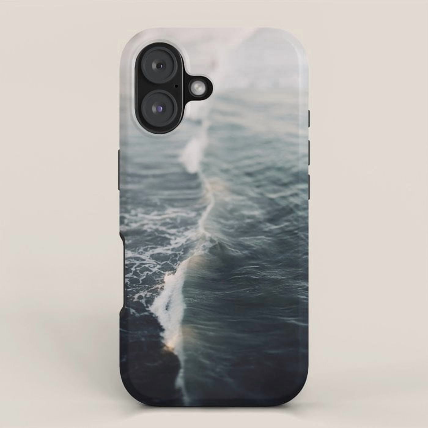 Ocean Wave and Foamy Shoreline Tough Case for Apple iPhone ...