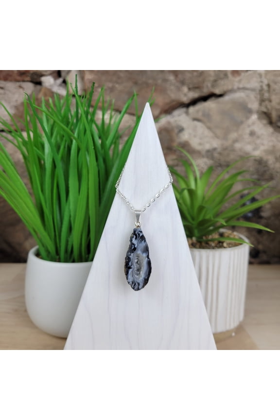 Oco Geode Slice Pendant-Assorted