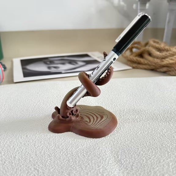 Octopus Tentacle Pen Holder - Creative Multi-Arm Desk Accessory for Ballpoint Pens, Fountain Pens, and Pencils