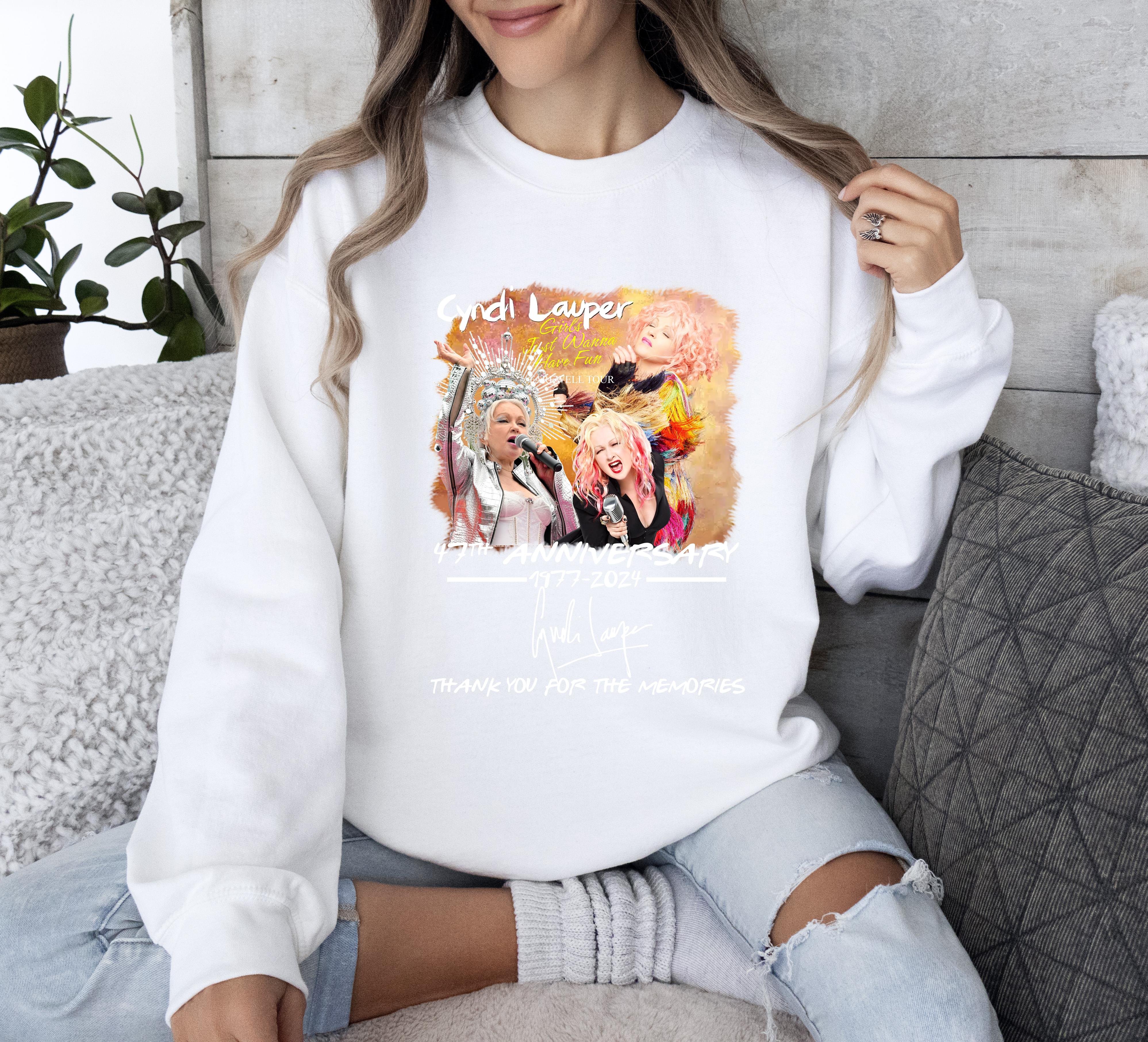 Officialcyndilaupergirlsjustwanttohavefunfarewelltour47th