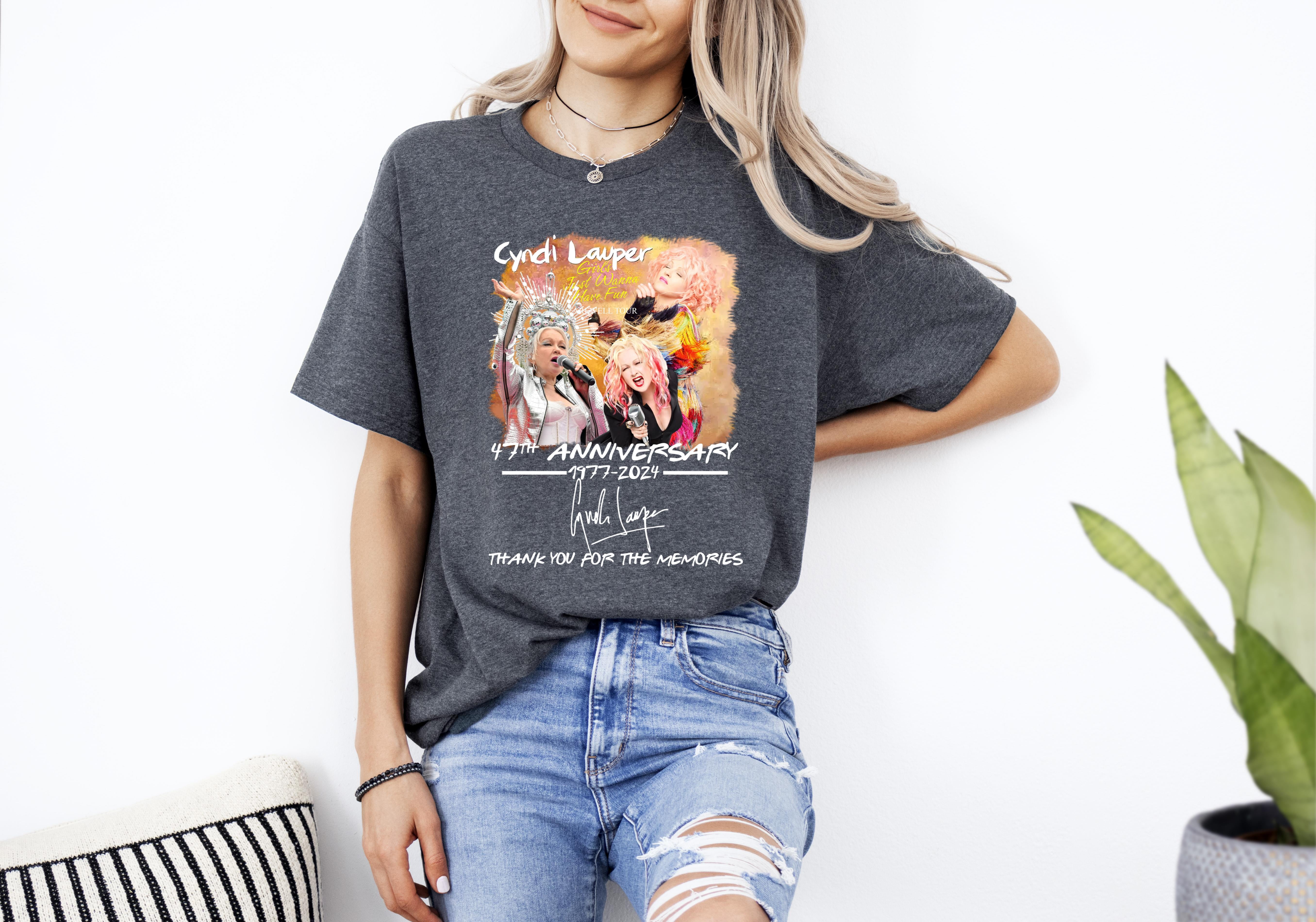 Officialcyndilaupergirlsjustwanttohavefunfarewelltour47th