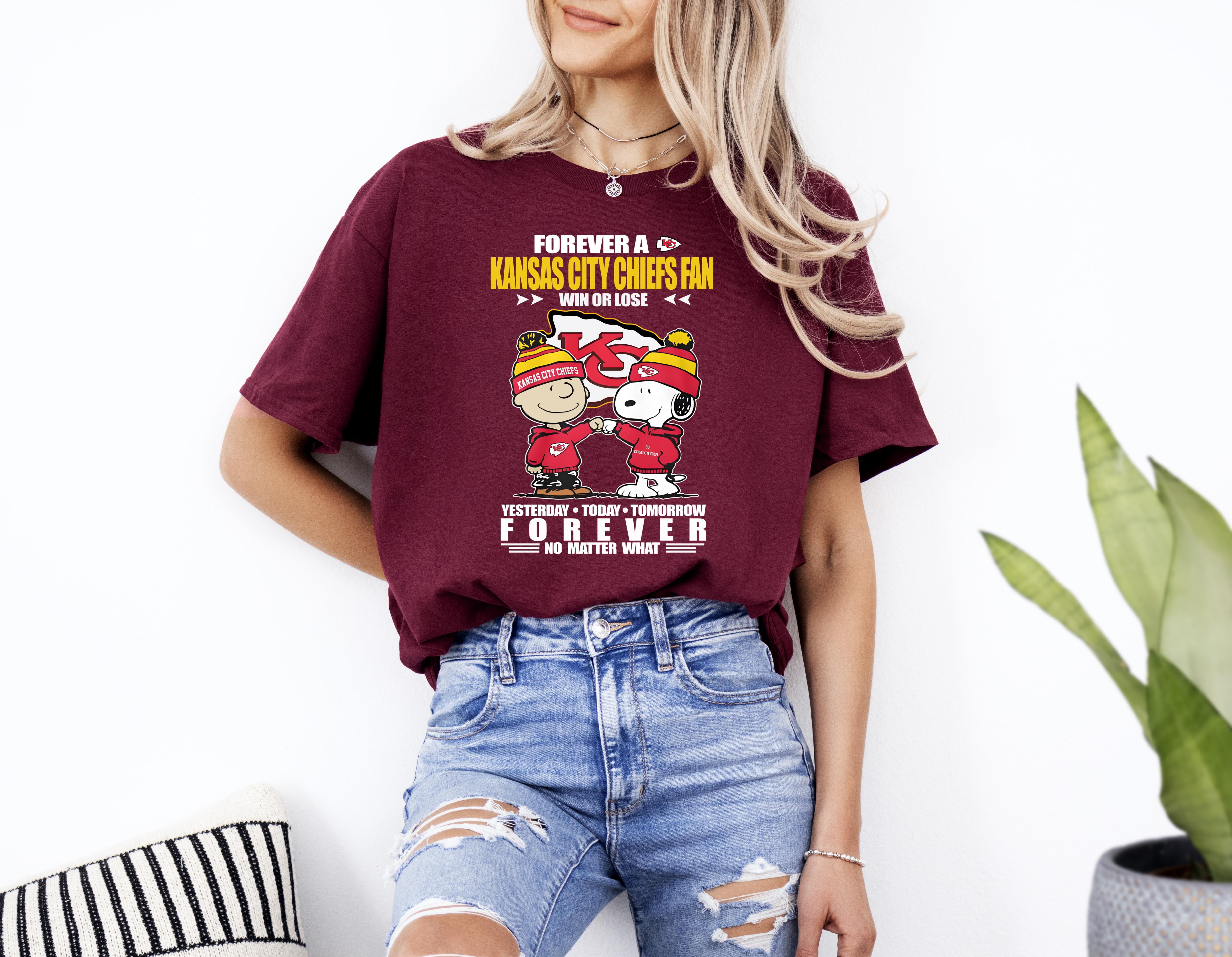 Officialkansascitychiefssnoopyfootballforeverafannomatter