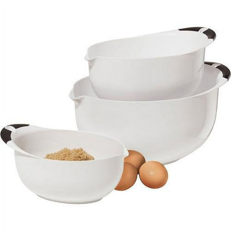 mixing bowls s/3, taupe/green/white WAIT - Whisk