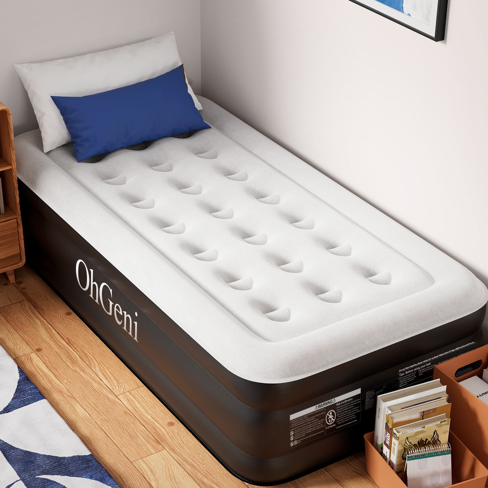 ベッドフレーム Air mattress Intex Queen DuraBeam Headboard Air Mattress w/ Internal Pump