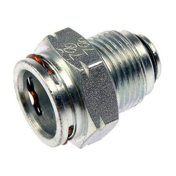 Oil Cooler Line Connector - Compatible with 1999 - 2003 Chevy Silverado 2500 6.0L V8 2000 2001 2002